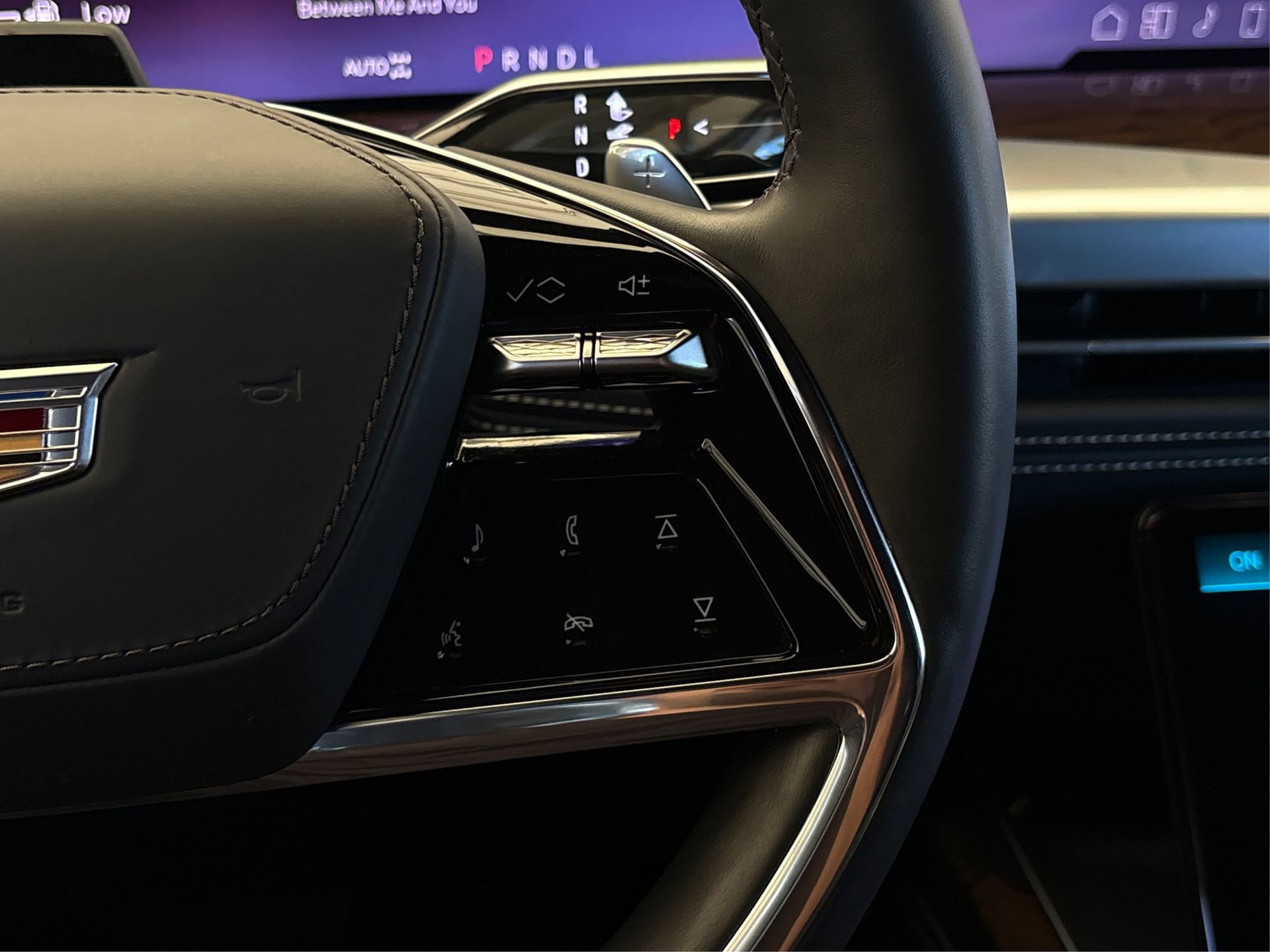 Certified 2025 Cadillac Escalade ESV Sport Platinum image 32