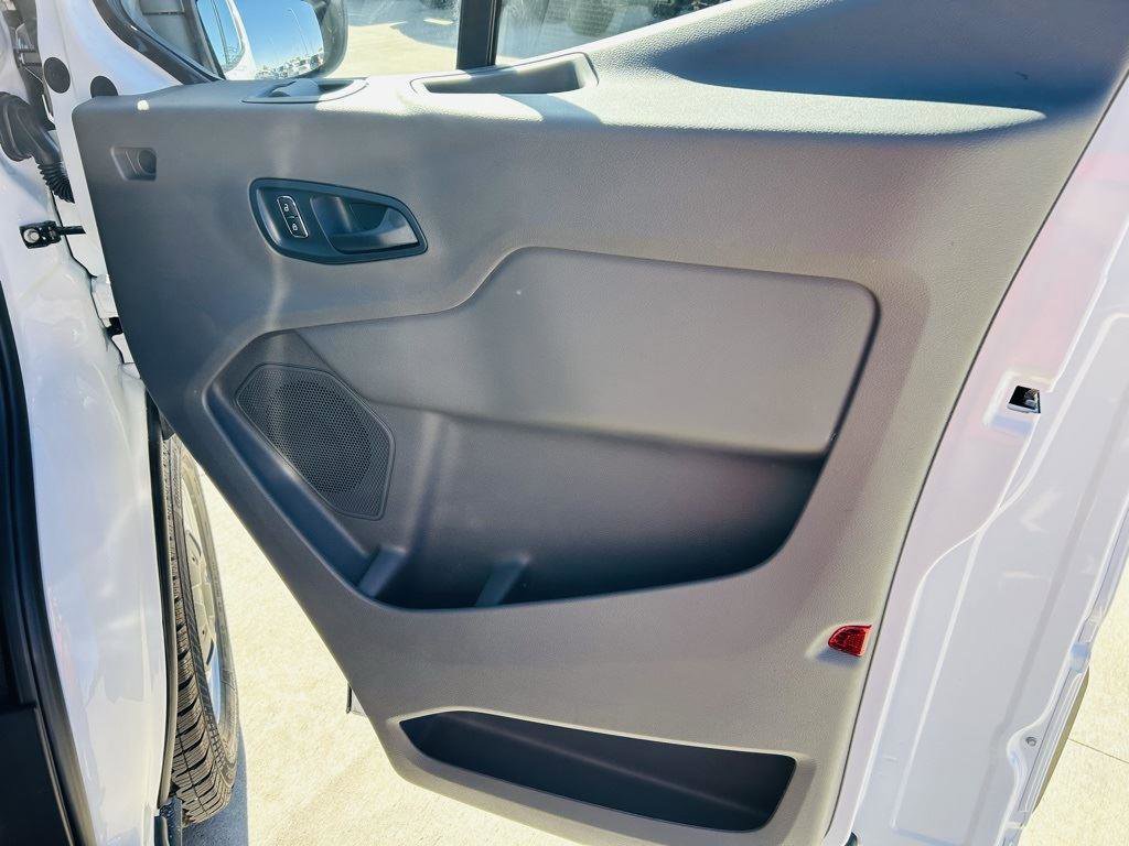 New 2026 Ford Transit 250 148 Medium Roof w/ Load Area Protection Package image 24