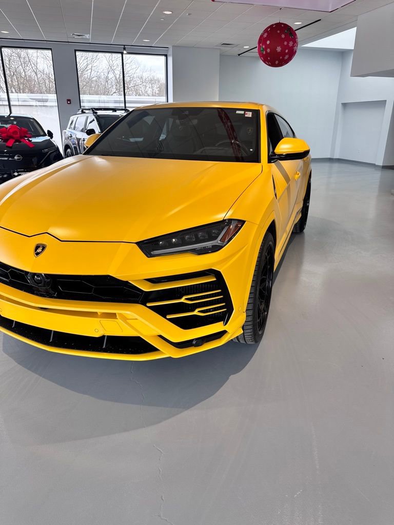 Used 2021 Lamborghini Urus image 7