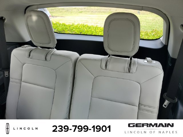 New 2026 Lincoln Aviator AWD image 20