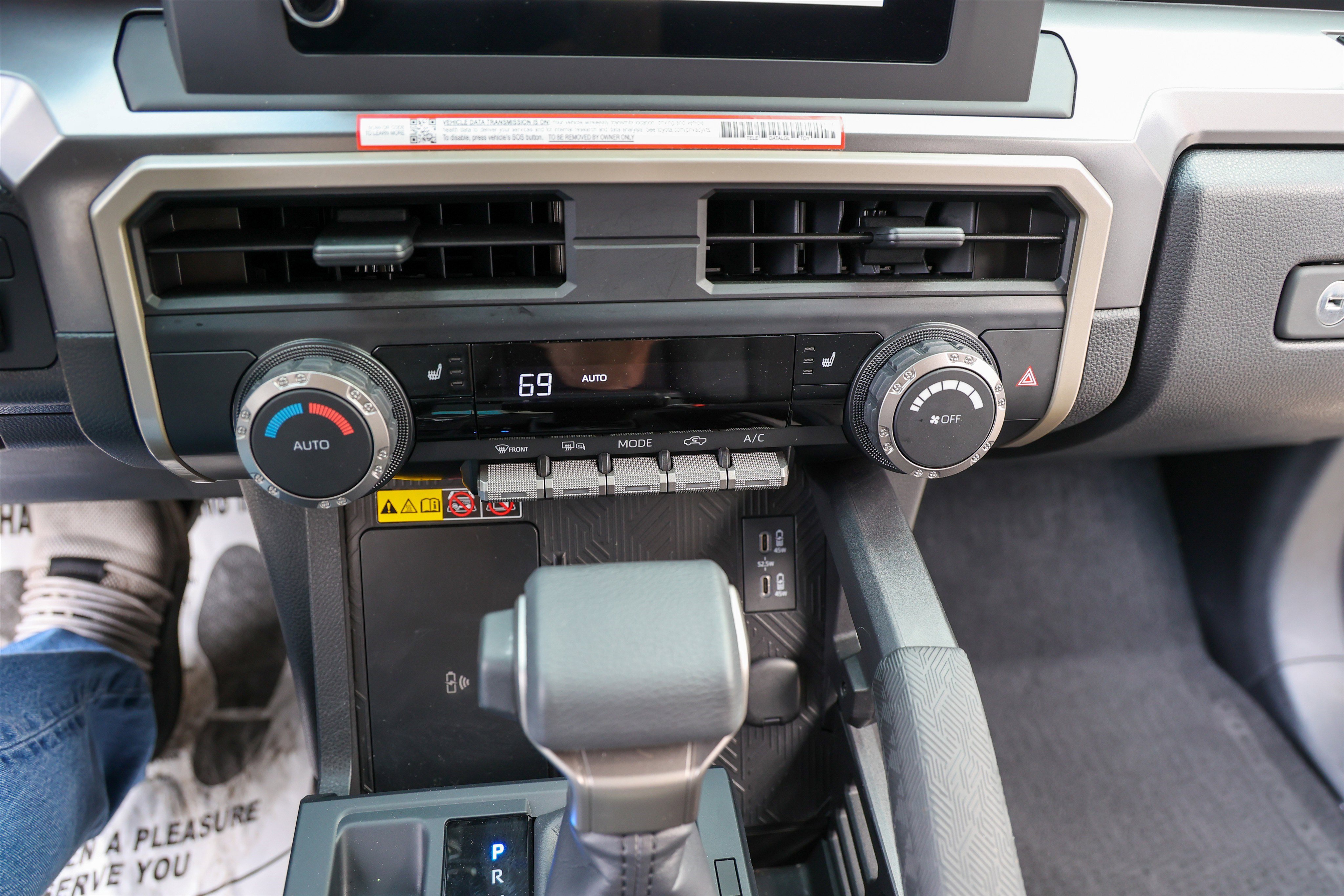 Certified 2025 Toyota Tacoma SR5 w/ SR5 Upgrade Package AWD/4WD image 26