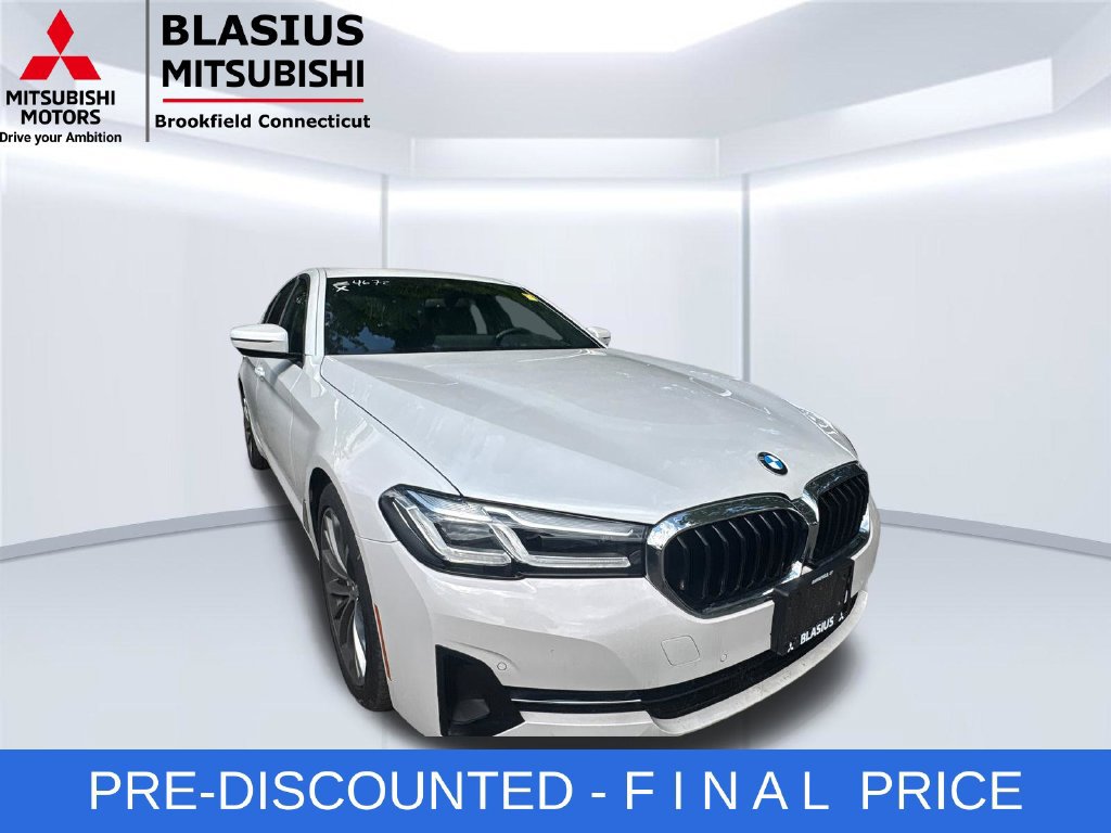Used 2023 BMW 530i xDrive w/ Premium Package AWD/4WD image 5