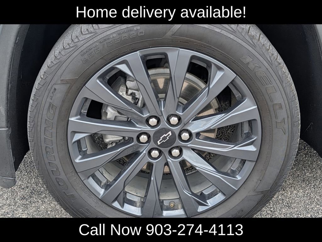Used 2023 Chevrolet Traverse RS FWD image 11