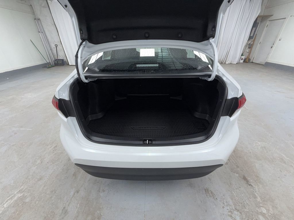 Certified 2025 Toyota Corolla LE image 17