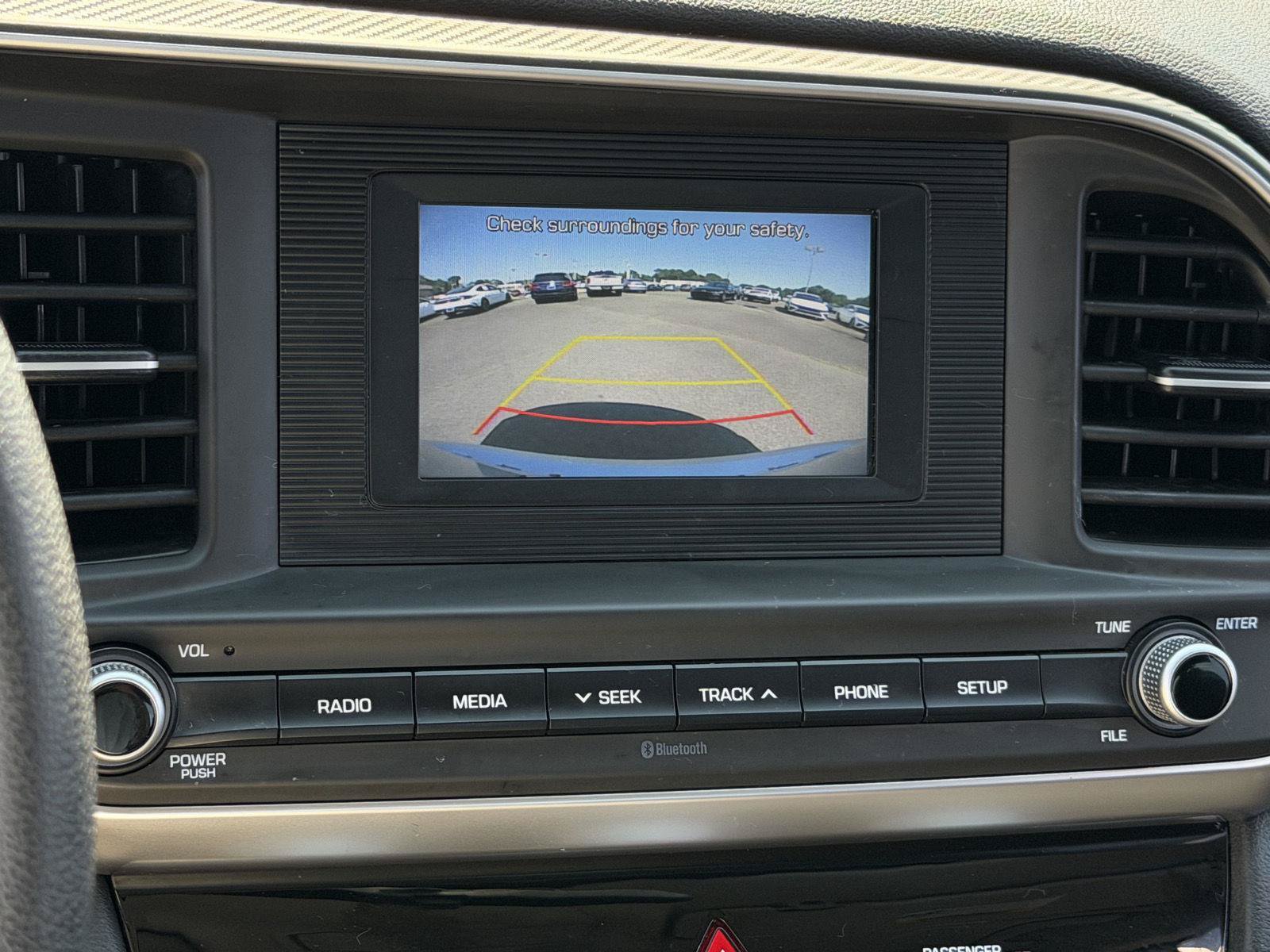 Used 2019 Hyundai Elantra SE w/ Cargo Package FWD image 12