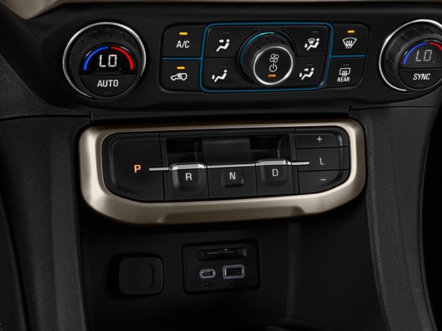 Used 2023 GMC Acadia SLE w/ Driver Convenience Package AWD/4WD image 9