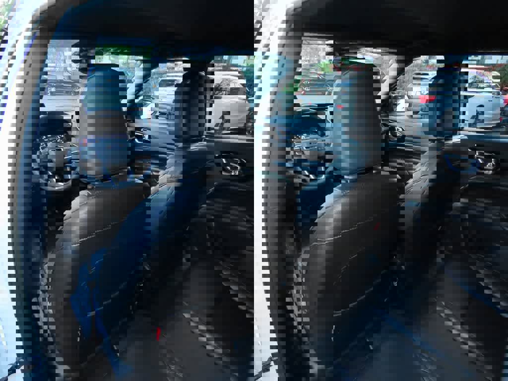 Used 2024 Jeep Compass Trailhawk image 16