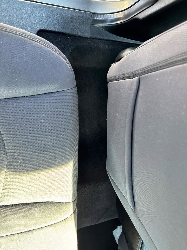 Used 2013 Chrysler 200 Touring FWD image 15