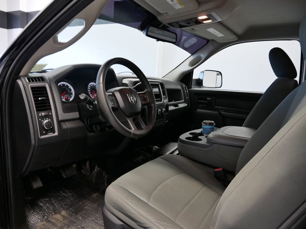 Used 2014 RAM 2500 Tradesman w/ Chrome Appearance Group image 19