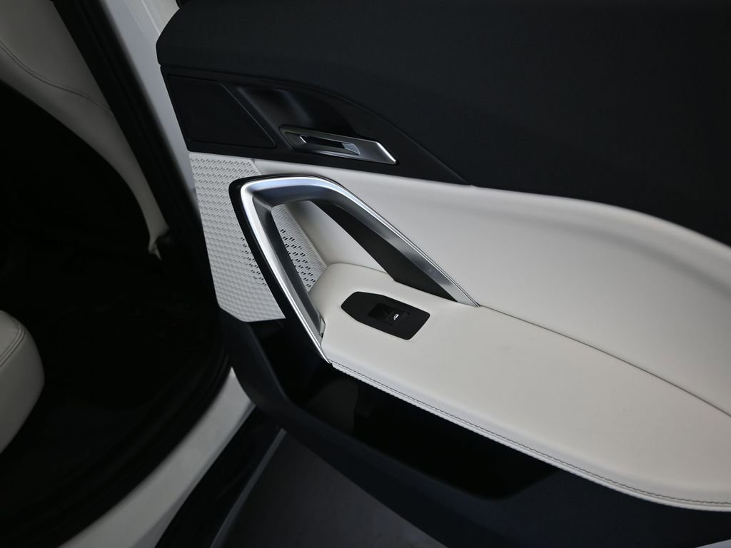 New 2026 BMW X1 xDrive28i w/ Convenience Package image 21