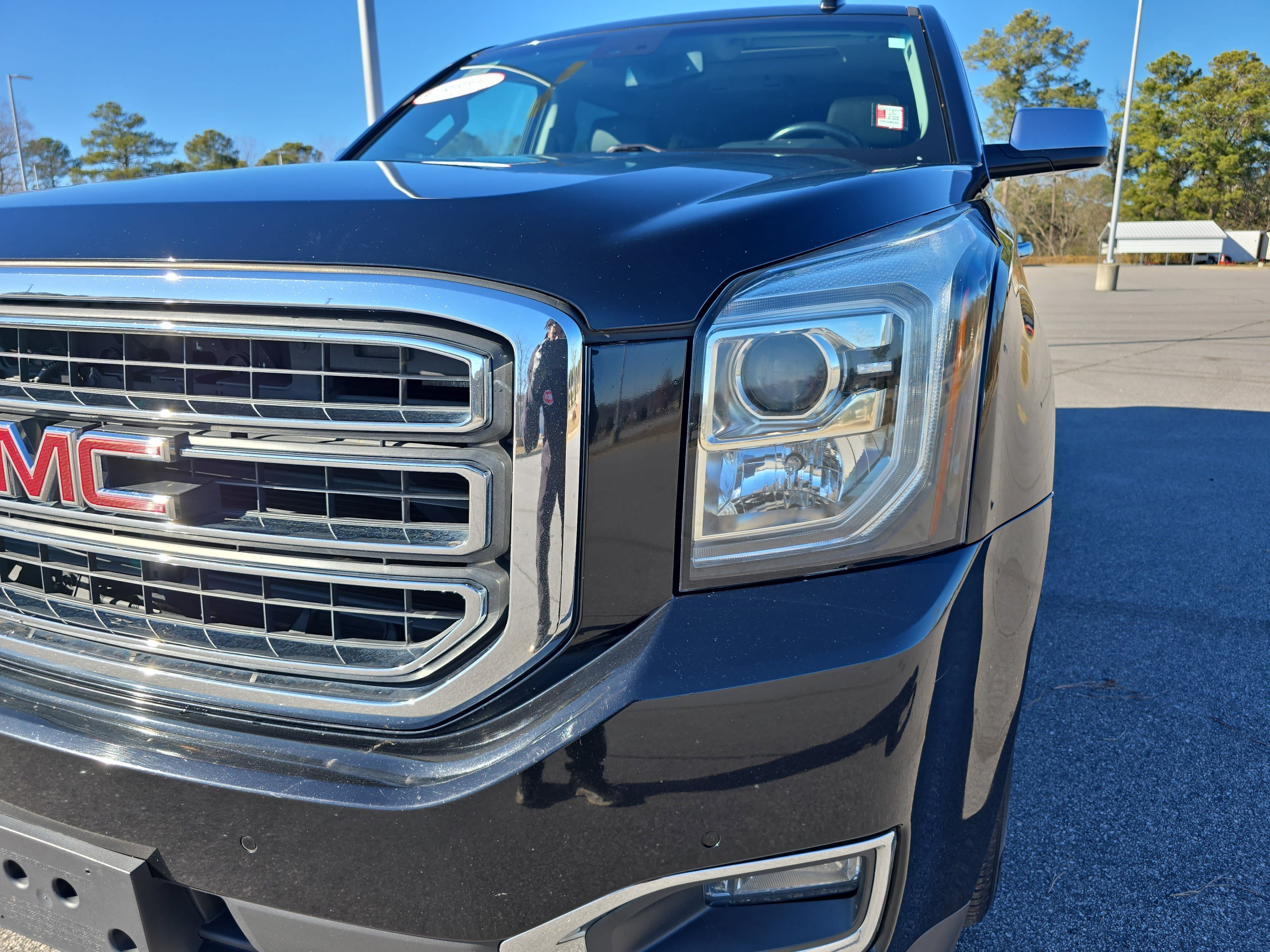 Used 2019 GMC Yukon SLT image 34