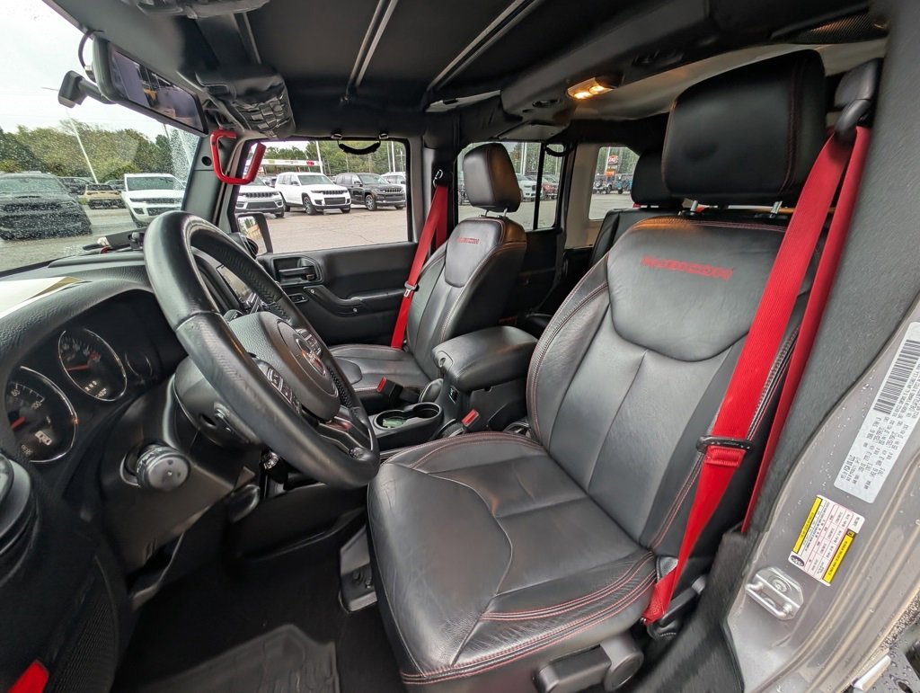Used 2018 Jeep Wrangler Unlimited Rubicon image 17