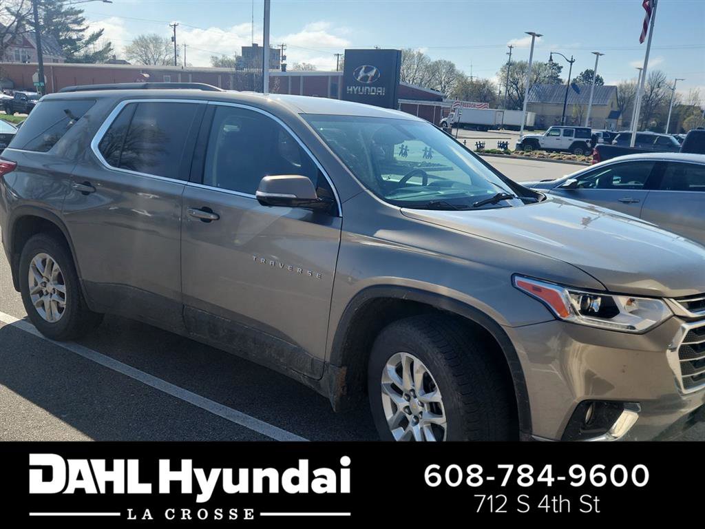 Used 2019 Chevrolet Traverse LT AWD/4WD image 1