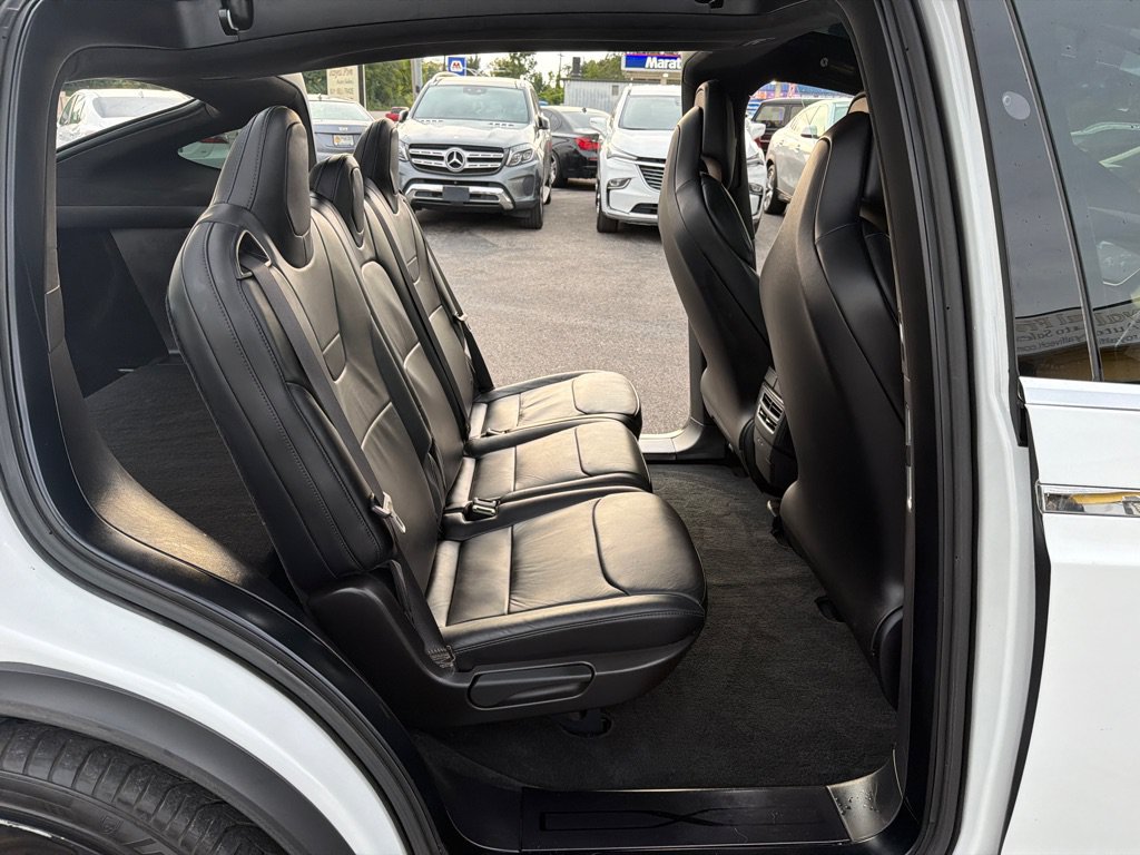 Used 2017 Tesla Model X 100D AWD/4WD image 36