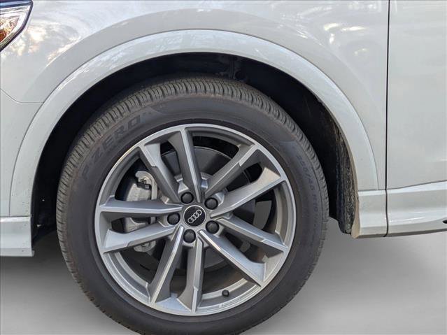 Used 2025 Audi Q3 2.0T Premium w/ Convenience Package image 9