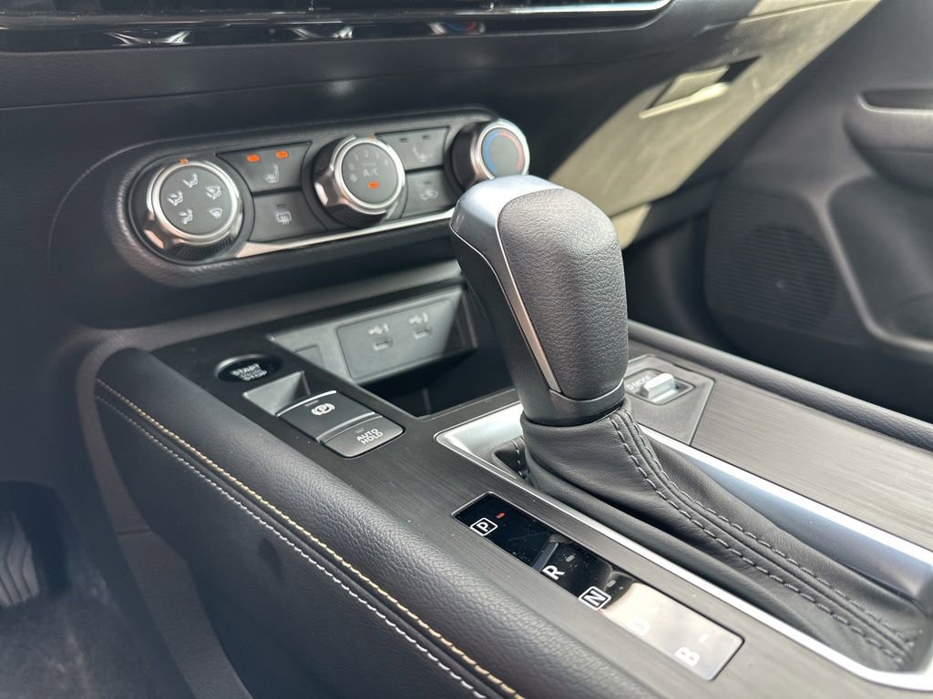 Used 2025 Nissan Kicks SV w/ SV Premium Package image 50