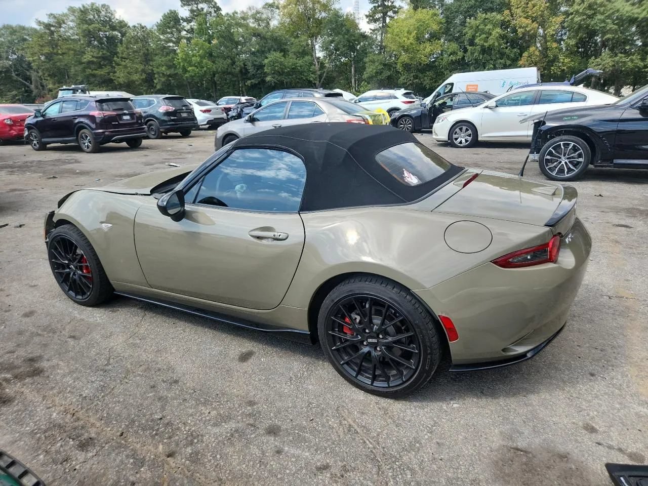 Used 2023 MAZDA MX-5 Miata Club w/ Brembo/BBS Recaro Package RWD image 2