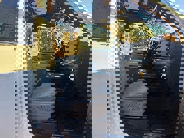 New 2026 GMC Sierra 2500 SLT w/ SLT Premium Package image 43