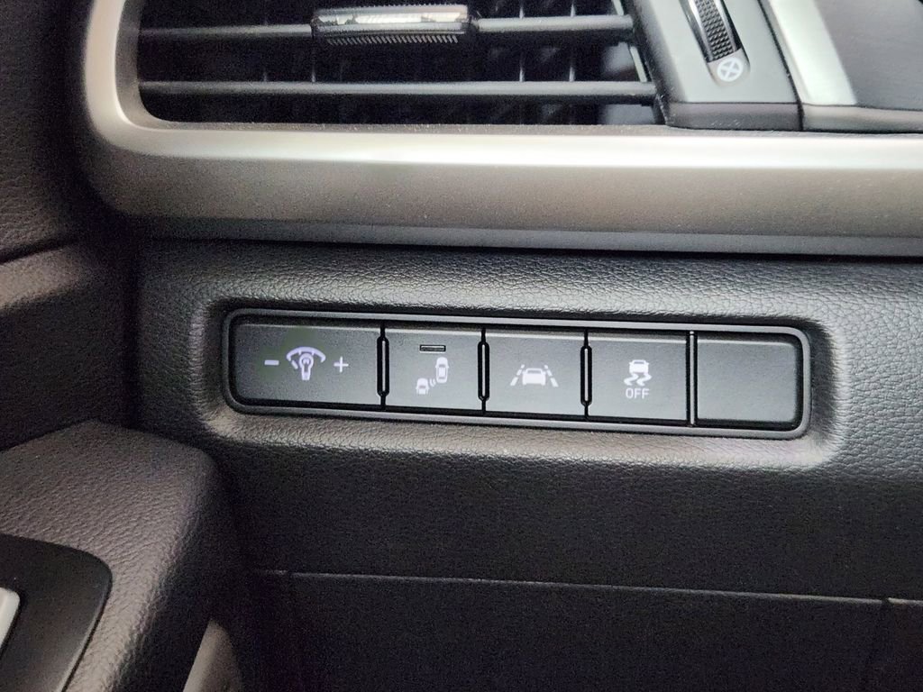 Used 2020 Kia Telluride LX FWD image 22