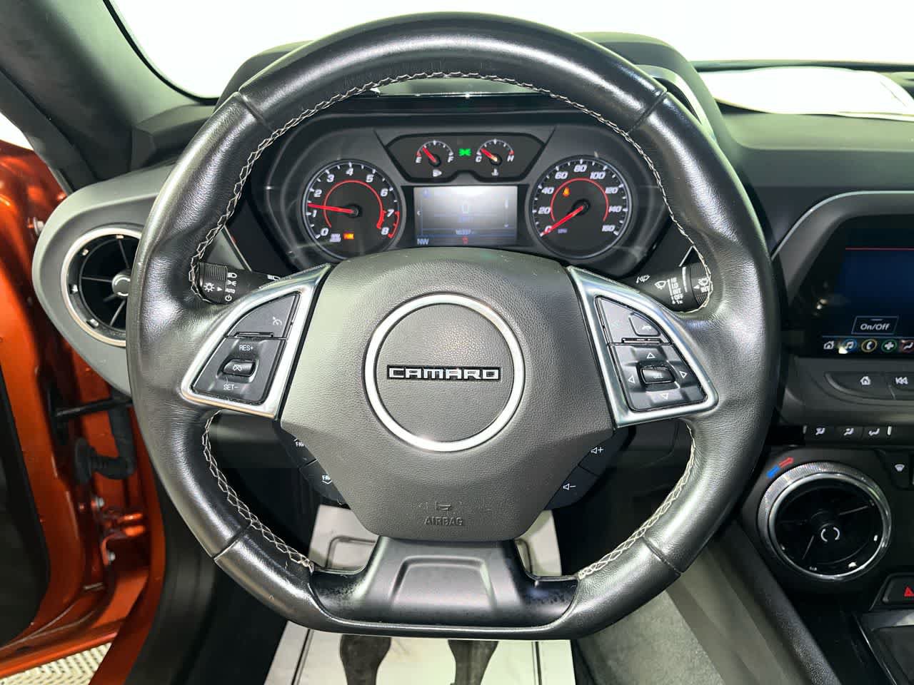 Used 2022 Chevrolet Camaro LT w/ Technology Package RWD image 16