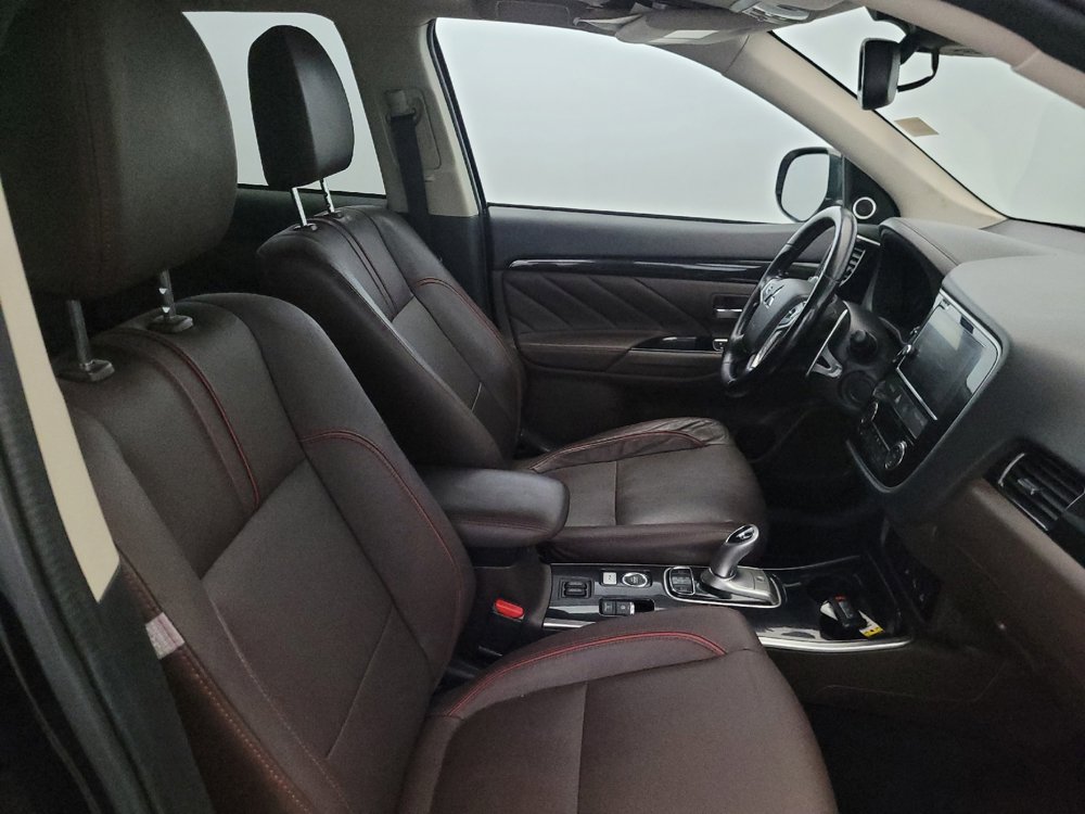 Used 2018 Mitsubishi Outlander GT image 21