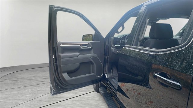 New 2026 GMC Sierra 1500 Elevation w/ LPO, Elevation Black Package