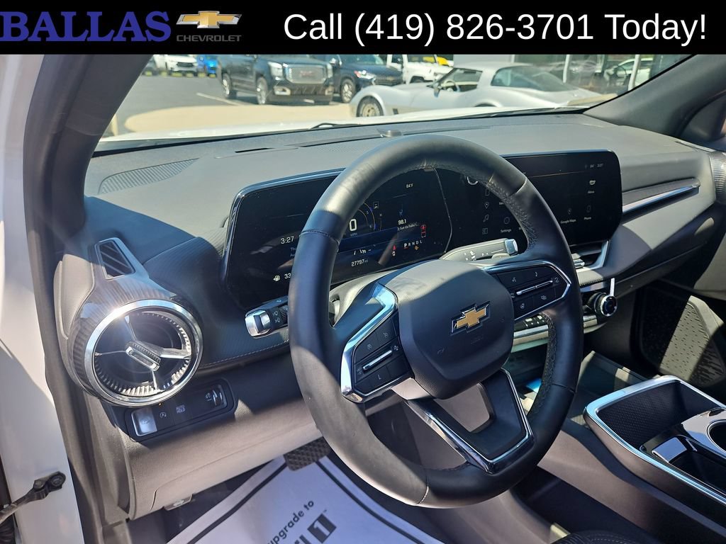 Certified 2025 Chevrolet Equinox LT FWD image 10