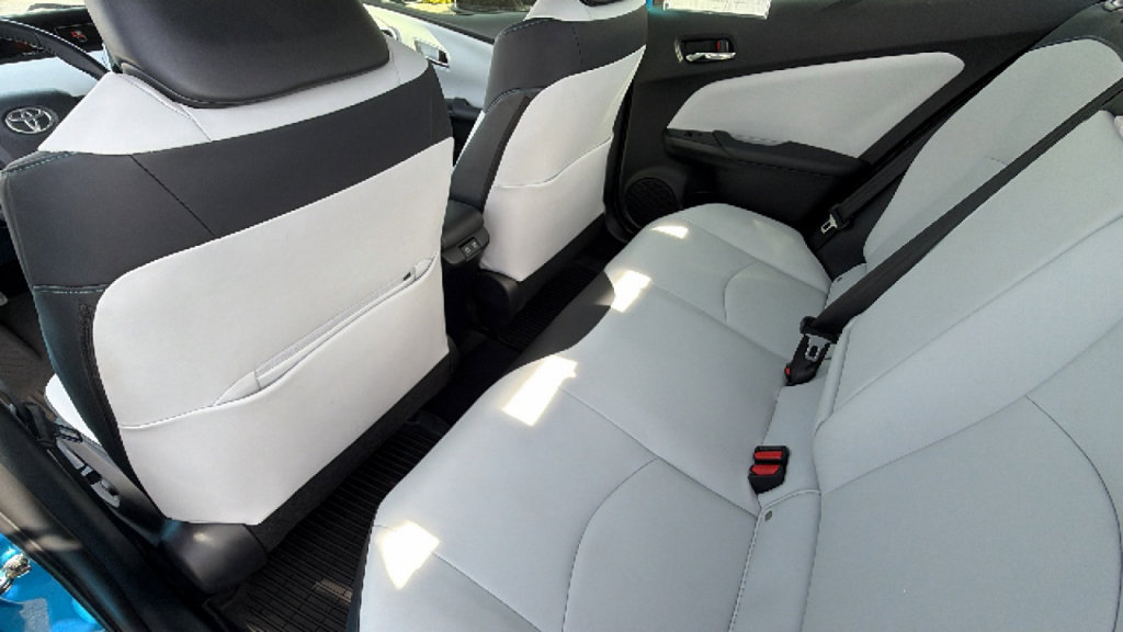 Used 2022 Toyota Prius XLE w/ Advanced Technology Package FWD image 24