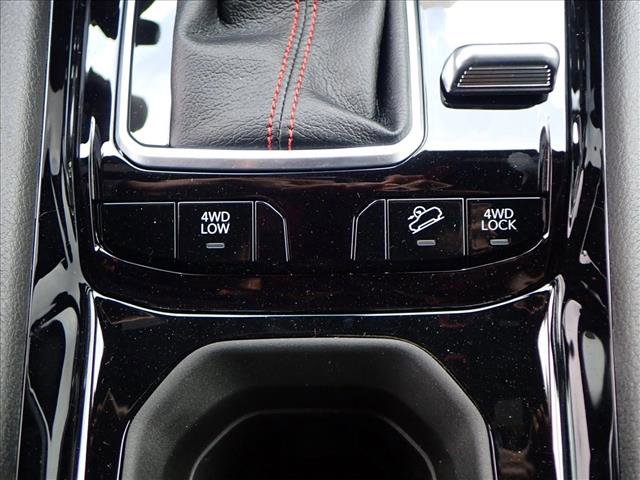 New 2026 Jeep Compass Trailhawk w/ Sun, Sound & Navigation Group image 24