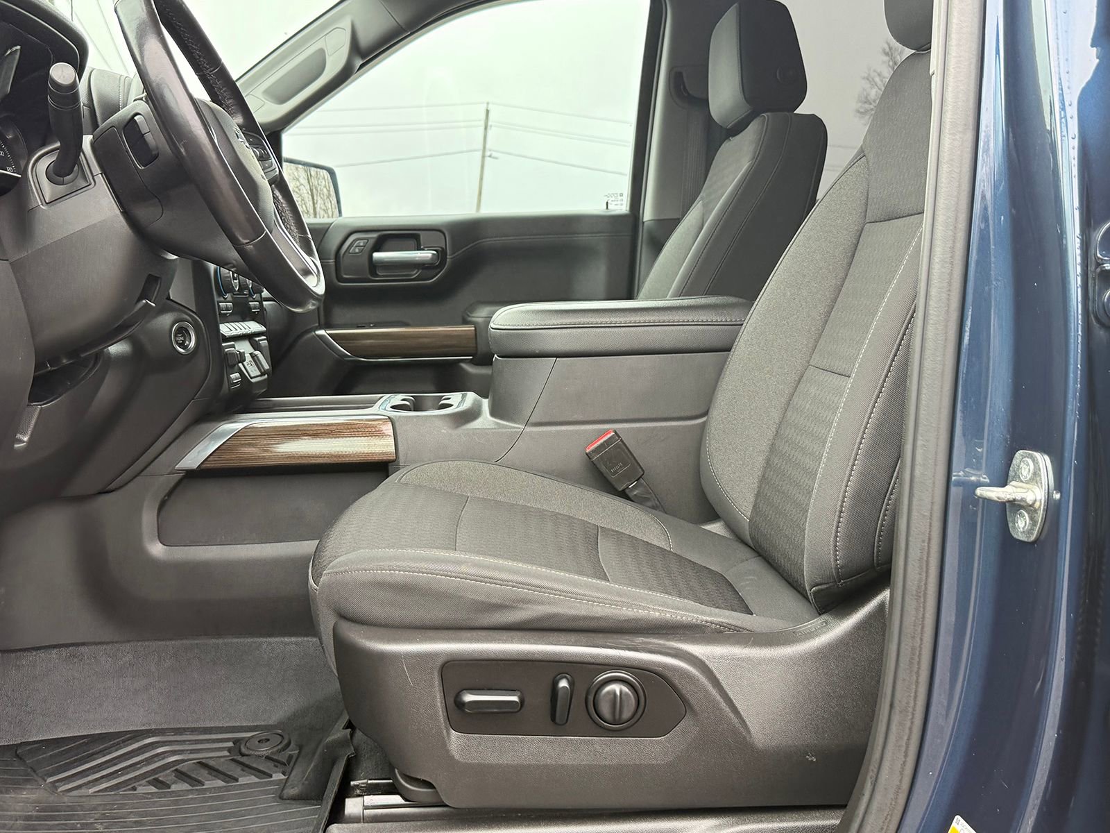Certified 2021 Chevrolet Silverado 1500 LT Trail Boss w/ Bed Protection Package AWD/4WD image 16