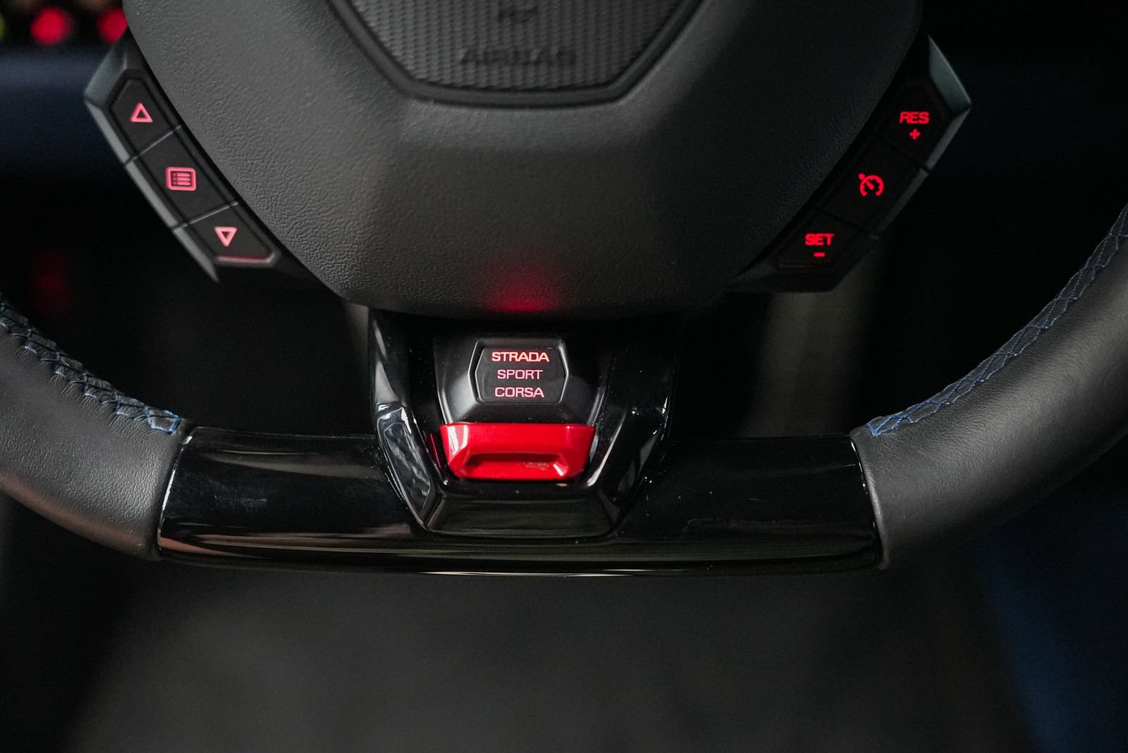 Used 2023 Lamborghini Huracan Tecnica RWD image 37