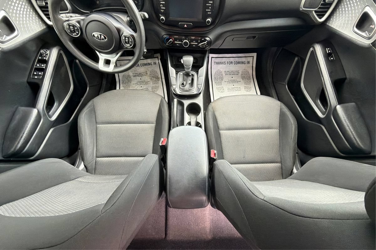 Used 2021 Kia Soul LX FWD image 14