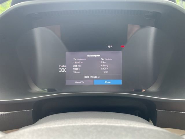 Certified 2023 Volvo XC40 B5 Plus w/ Protection Package Premier AWD/4WD image 18