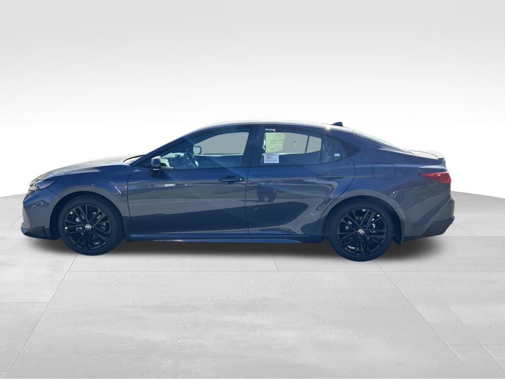 New 2026 Toyota Camry SE w/ Convenience Package FWD image 2