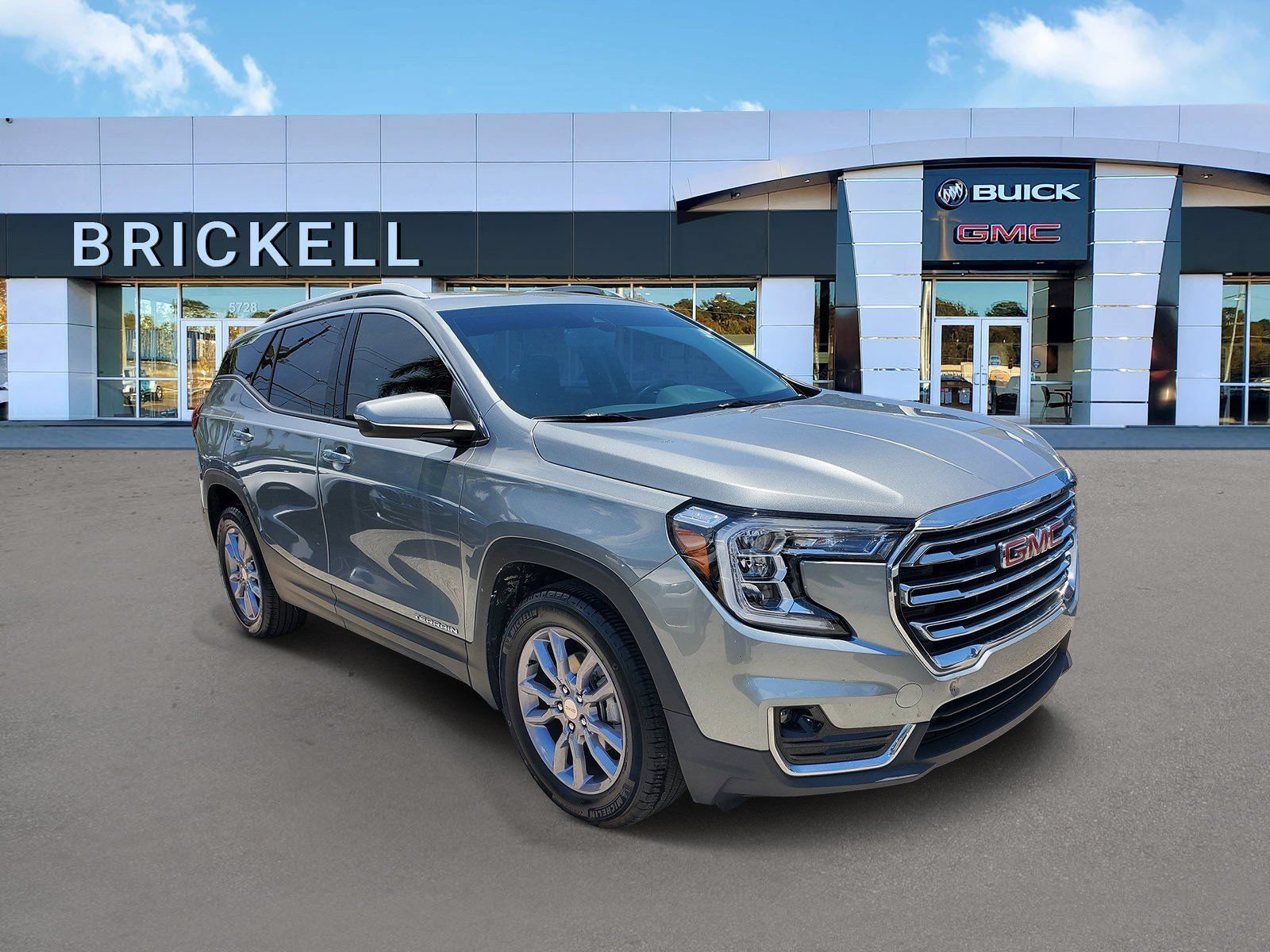 Used 2023 GMC Terrain SLT w/ LPO, Floor Liner Package FWD video 2