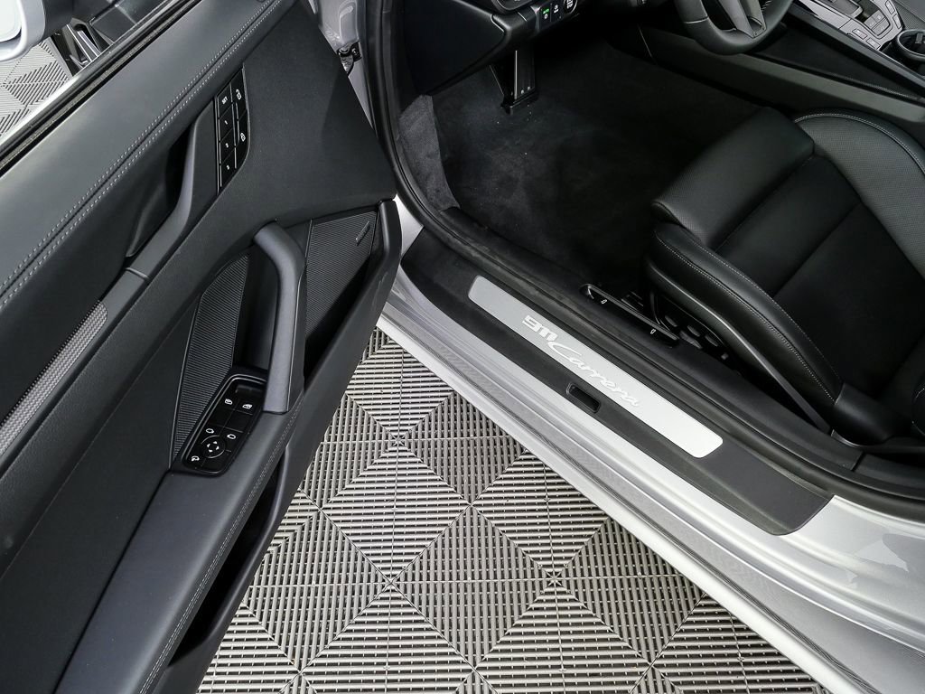 New 2026 Porsche 911 Carrera image 8