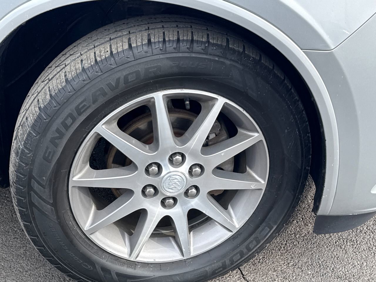 Used 2014 Buick Enclave Leather image 9