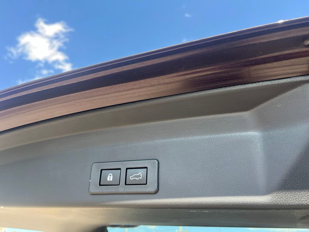 Used 2024 Subaru Ascent Touring AWD/4WD image 10
