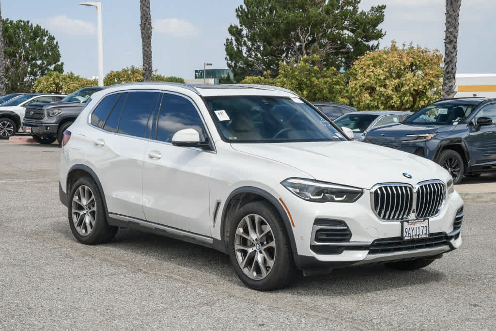 Used 2022 BMW X5 sDrive40i w/ Parking Assistance Package RWD image 3