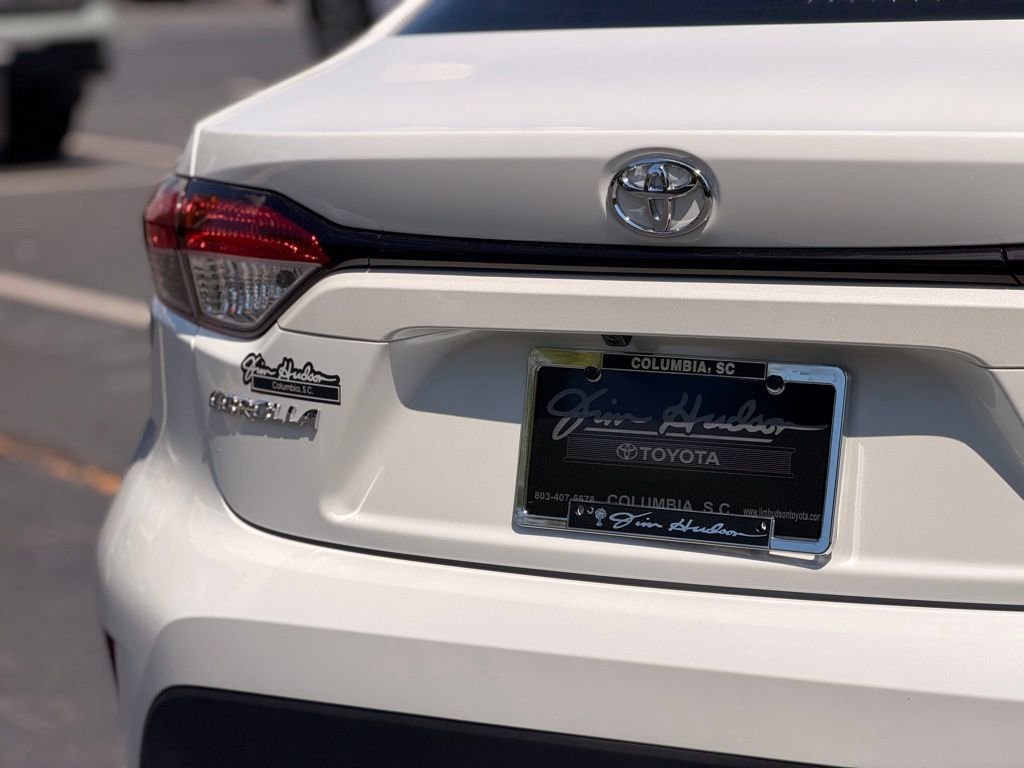 Used 2026 Toyota Corolla LE FWD image 13