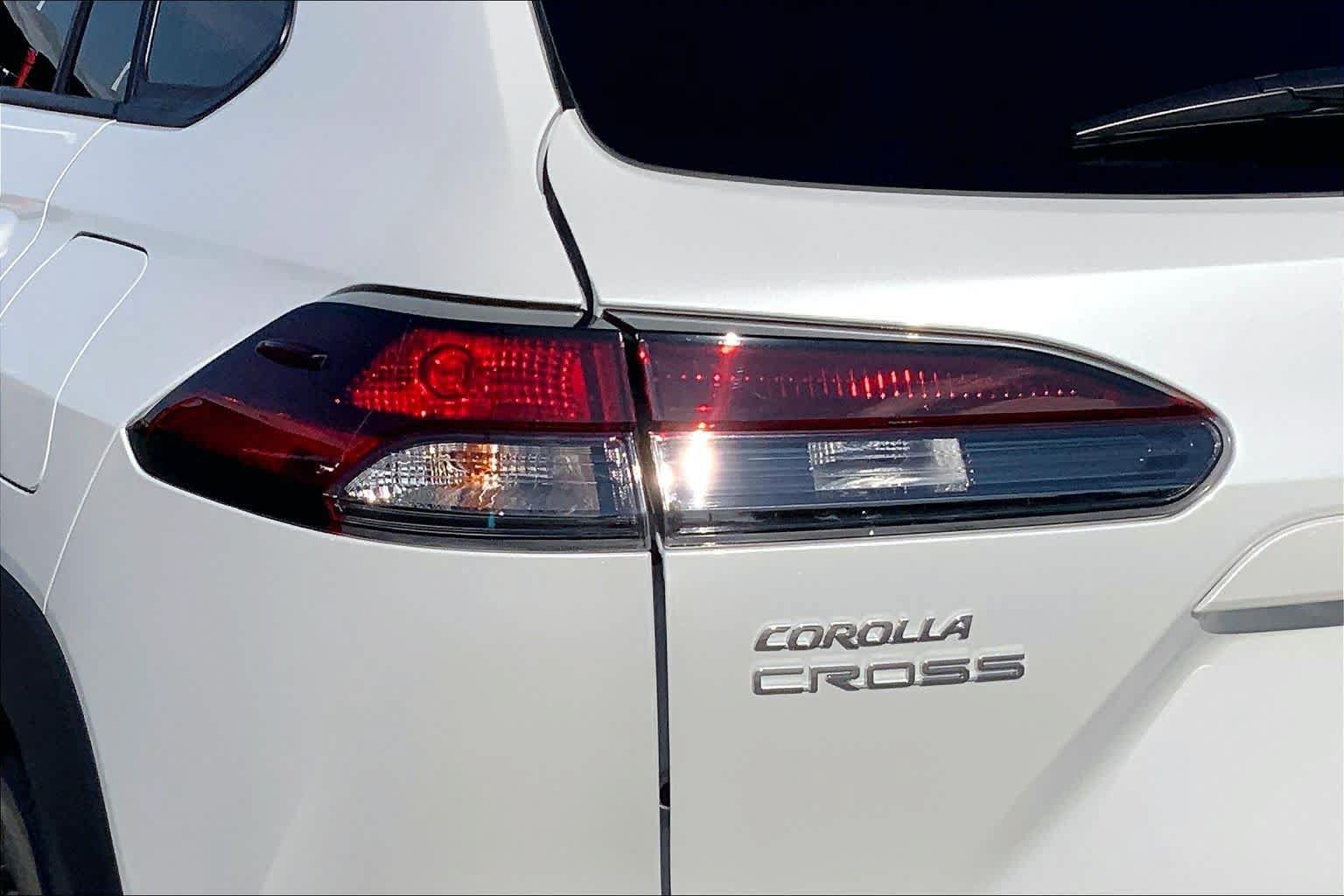 New 2026 Toyota Corolla Cross LE FWD image 14