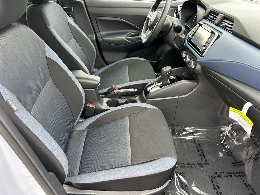 Used 2025 Nissan Versa SV w/ Trunk Package image 9