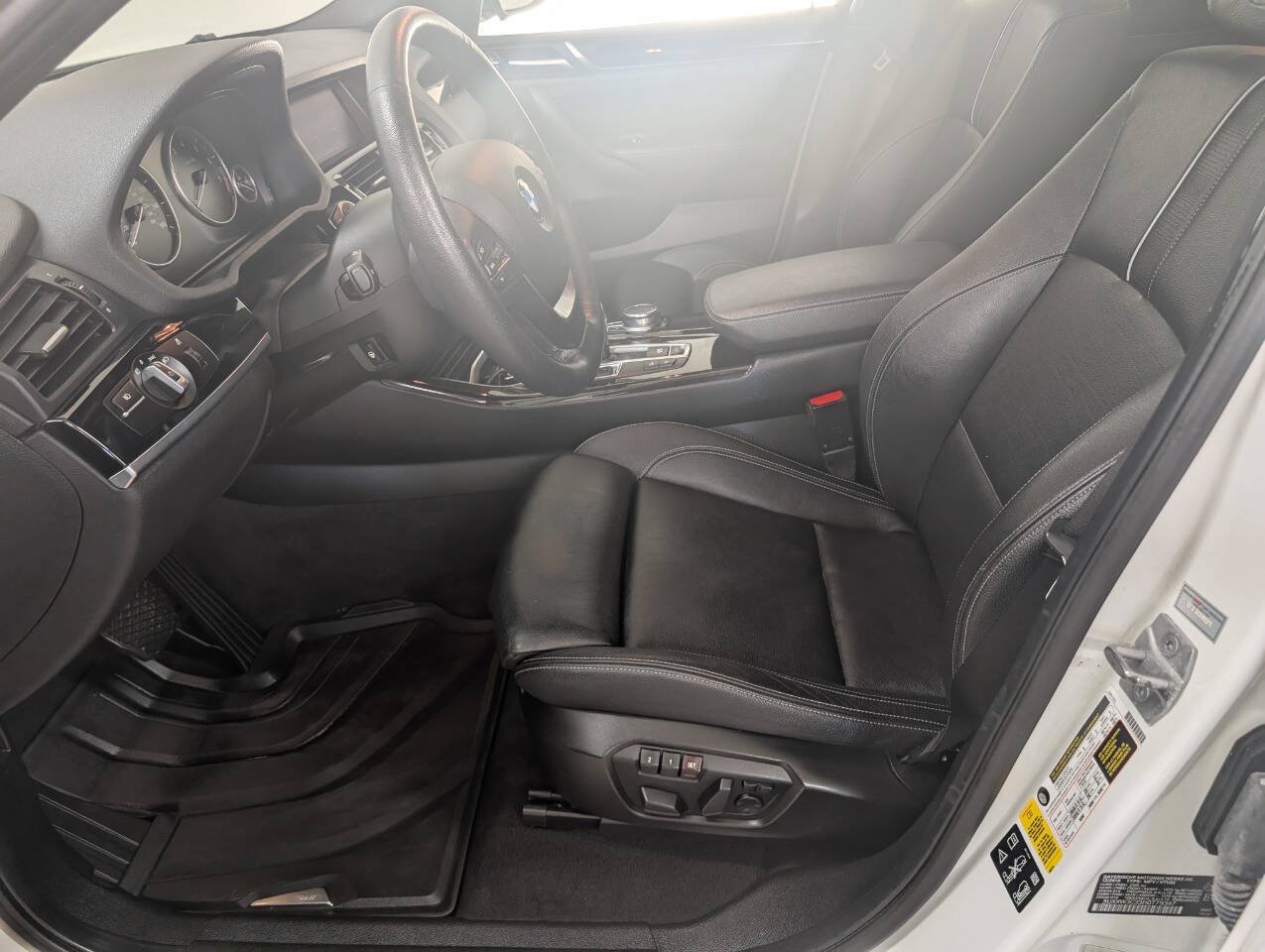 Used 2017 BMW X4 xDrive28i AWD/4WD image 7