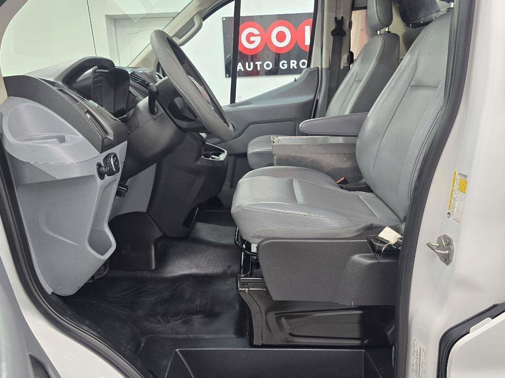 Used 2019 Ford Transit 150 130 Low Roof RWD image 10