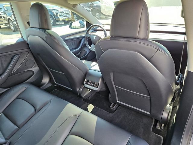 Used 2023 Tesla Model 3 Standard Range image 19