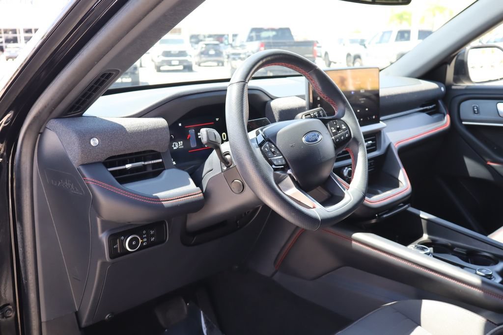 Used 2025 Ford Explorer ST-Line w/ Premium Package RWD image 15