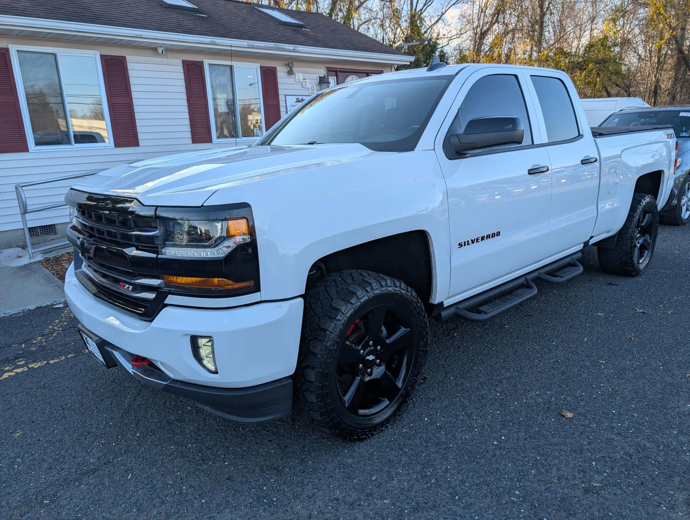 Used 2017 Chevrolet Silverado 1500 LT w/ Redline Edition