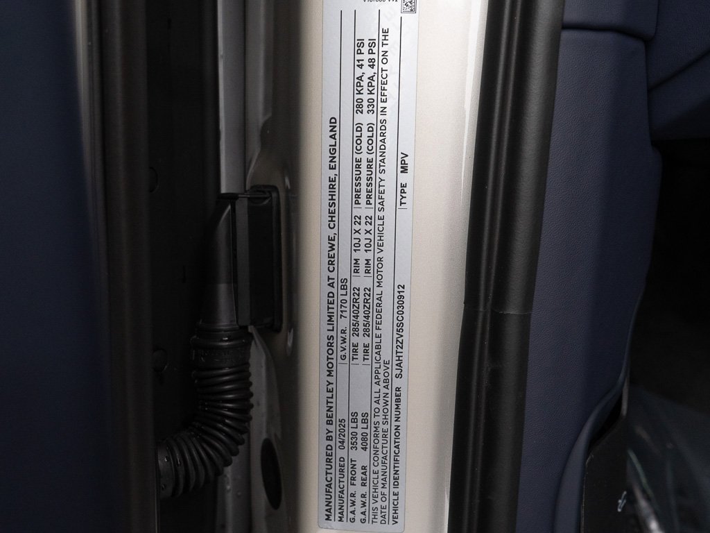 Certified 2025 Bentley Bentayga Extended Wheelbase image 51