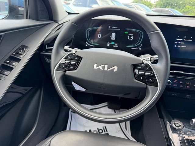 Certified 2024 Kia Niro EX FWD image 9