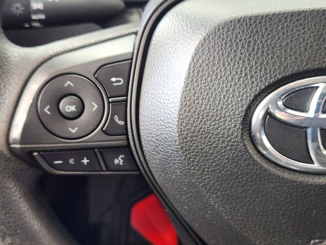Used 2021 Toyota Corolla LE FWD image 12